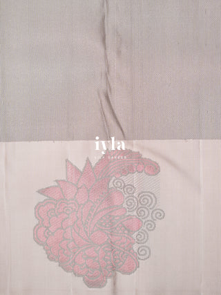 The whispers of the Ocean Kanjeevaram