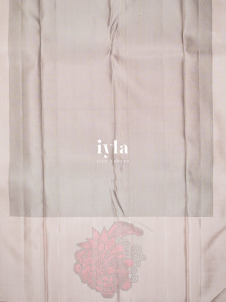 The whispers of the Ocean Kanjeevaram