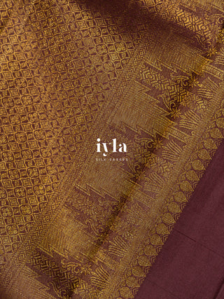 The Swan Song Kanjeevaram In Brownish Purple