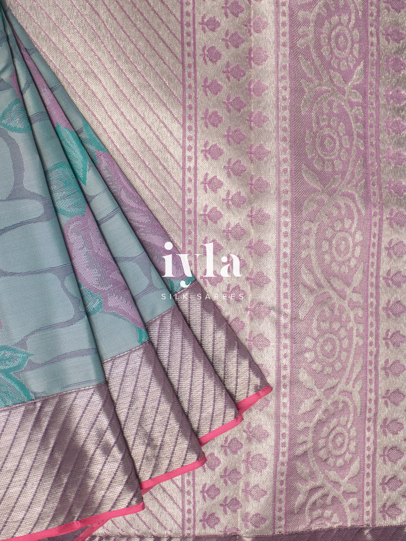 The Climbing Roses on Wall Silk Saree