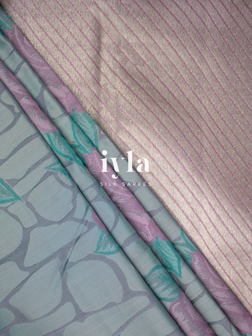 The Climbing Roses on Wall Silk Saree