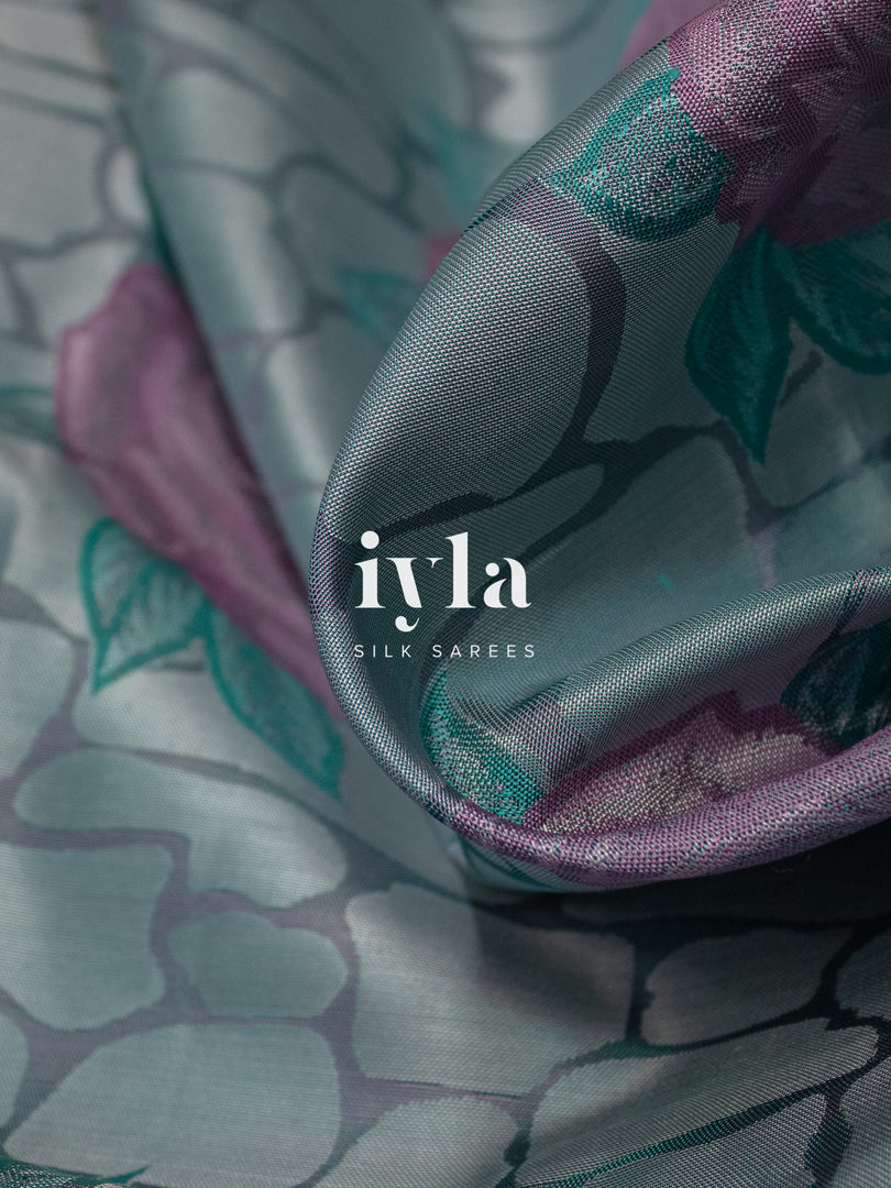 The Climbing Roses on Wall Silk Saree