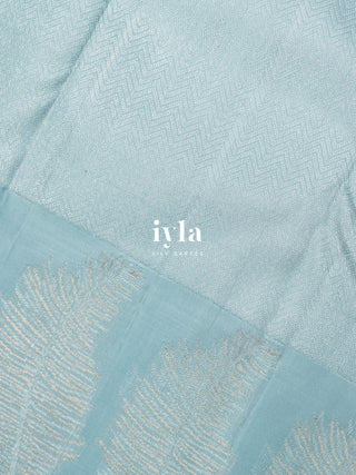 The Frozen Blue Hand Drawn Checks with Palm Leaves Border