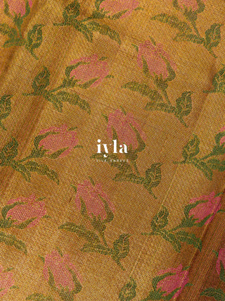 The Painting of Roses Kanjeevaram in Gold