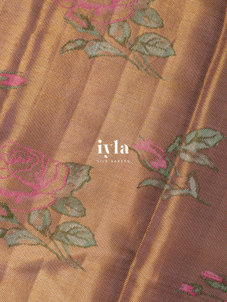 The Painting of Roses Kanjeevaram in Gold