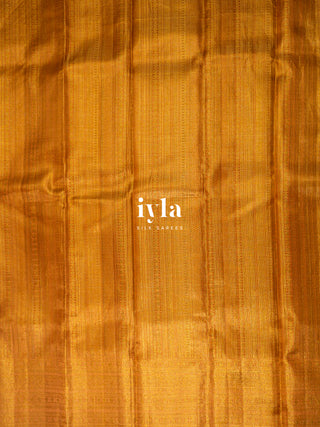 The Painting of Roses Kanjeevaram in Gold