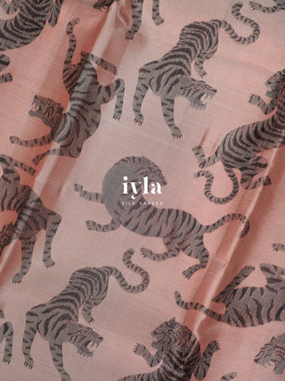 The Tiger Core Kanjeevaram in Clay Pink