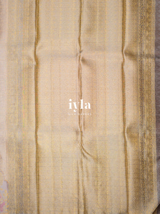 The Radha and Gopika’s Tale of Vrindhavan Kanjeevaram
