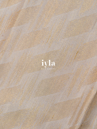 The Moonlit White Paint strokes Kanjeevaram