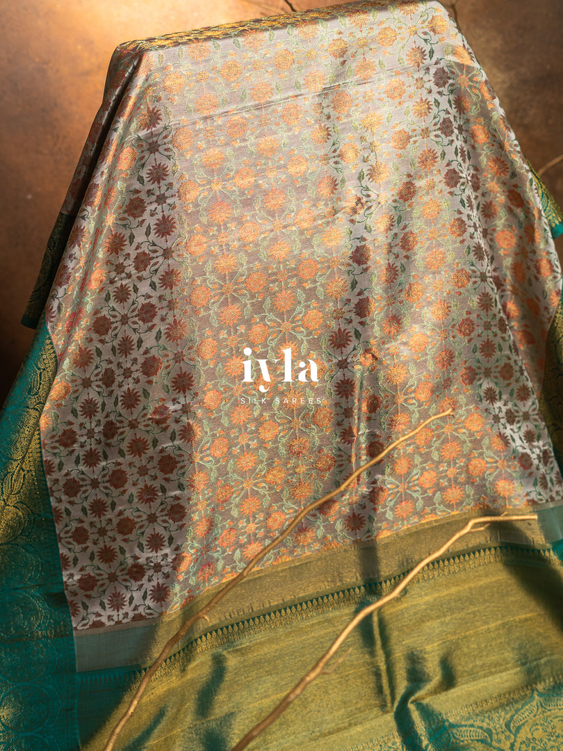 The Off-White Wild Flower Kanjeevaram