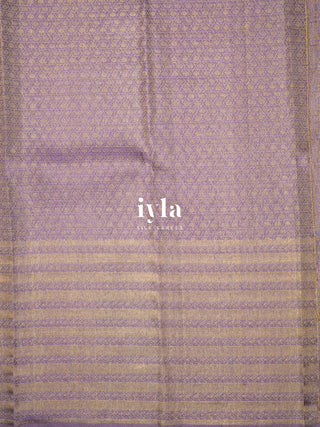 The women of the wedding Kanjeevaram in Pastel Lavender