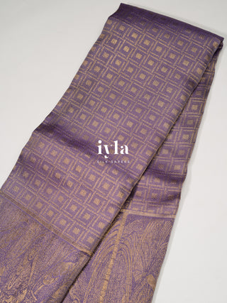 The women of the wedding Kanjeevaram in Pastel Lavender