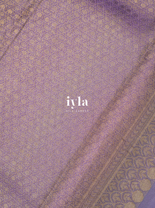 The women of the wedding Kanjeevaram in Pastel Lavender