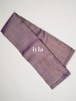 The women of the wedding Kanjeevaram in Pastel Lavender