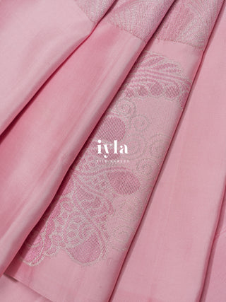 The Art Deco Ocean Weave Kanjeevaram in Baby Pink