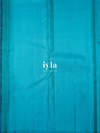 The Autumn Willow Princess Kanjeevaram in Aqua Blue