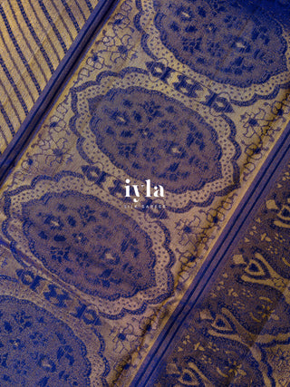 The Birds on Blooming Magnolia Kanjeevaram in Chartreuse Green