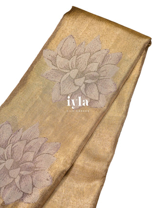 The Sacred Lotus Weave Kanjeevaram in Liquid Gold