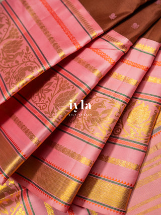 The Chestnut Brown Timeless Legacy Weave Kanjeevaram
