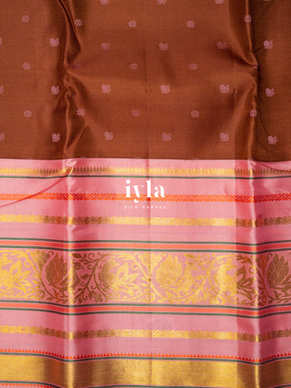The Chestnut Brown Timeless Legacy Weave Kanjeevaram