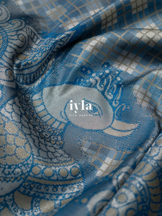 The Indian Kalamkari Peacock Weave Kanjeevaram