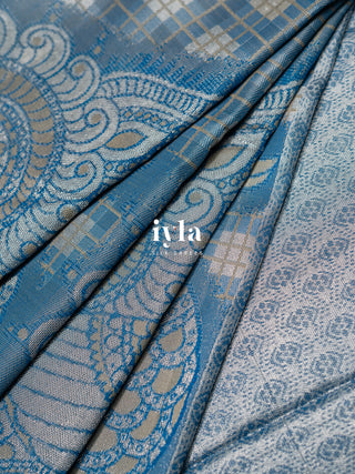 The Indian Kalamkari Peacock Weave Kanjeevaram