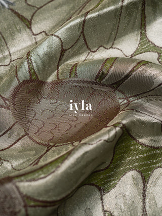 The Handdrawn Sunflowers Kanjeevaram in Forest Olive