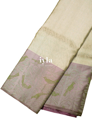 The Birds of the Exotic Forest Kanjeevaram in Pastel Green