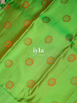 The Kalamkari Floral Kanjeevaram in Chartreuse Green