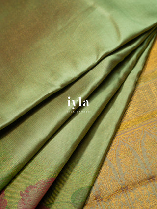 The Romantic Roses Kanjeevaram in Pistachio Green