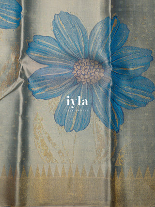 The Wild Cosmos Bloom Kanjeevaram in Baby Blue