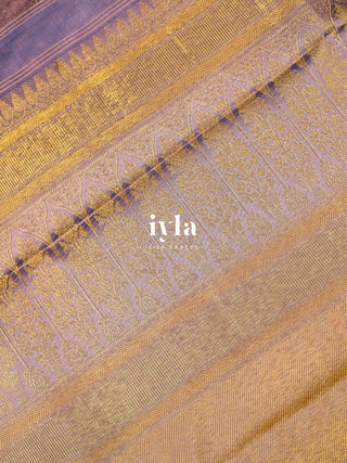 The Finch in Star Dust Kanjeevaram in Classic Pink