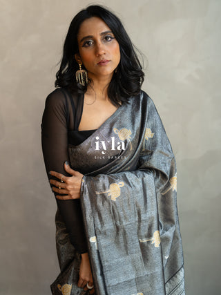 The Tropical Flamingo Glow Pop Kanjeevaram