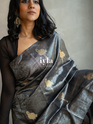 The Tropical Flamingo Glow Pop Kanjeevaram