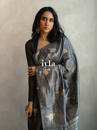 The Tropical Flamingo Glow Pop Kanjeevaram