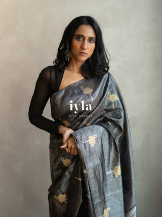 The Tropical Flamingo Glow Pop Kanjeevaram