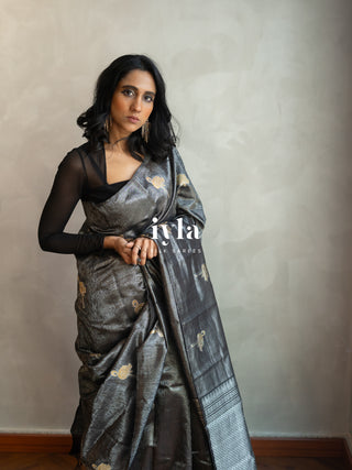 The Tropical Flamingo Glow Pop Kanjeevaram