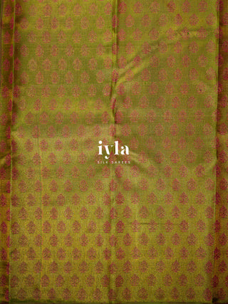 The Petunia Blooms Kanjeevaram Dipped in Gold