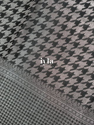 The Signature Houndstooth Kanjeevaram in Black