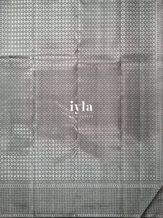 The Signature Houndstooth Kanjeevaram in Black