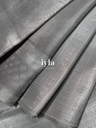 The Timeless Indian Queen Kanjeevaram