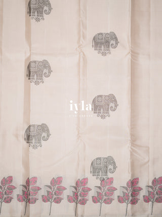 The Wild Elephant Oasis Kanjeevaram in Pearl white 🐘