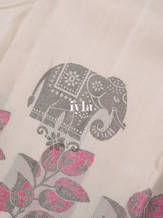 The Wild Elephant Oasis Kanjeevaram in Pearl white 🐘