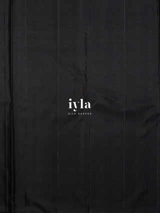 The Quill of Hogwarts Kanjeevaram in Charcoal Black