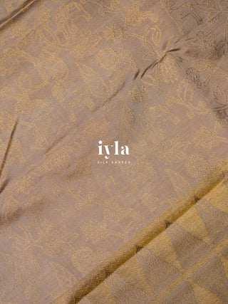 The Vintage Modernist Reversible Silk Saree in Champagne Sand