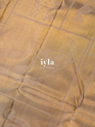 The Vintage Modernist Reversible Silk Saree in Champagne Sand