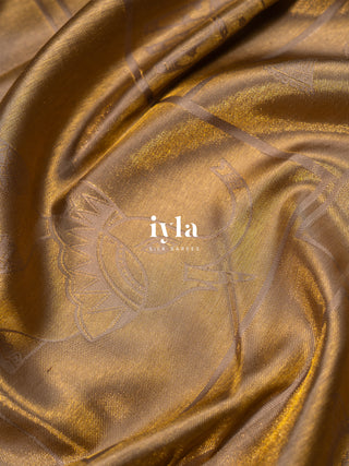The Vintage Modernist Reversible Silk Saree in Champagne Sand