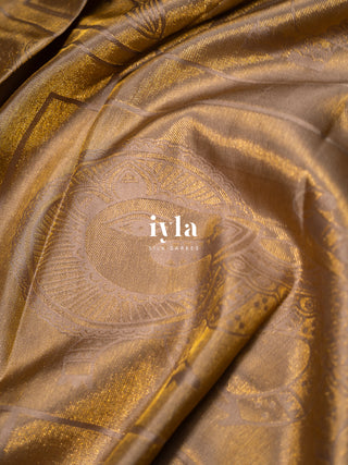 The Vintage Modernist Reversible Silk Saree in Champagne Sand