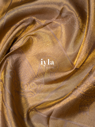 The Vintage Modernist Reversible Silk Saree in Champagne Sand