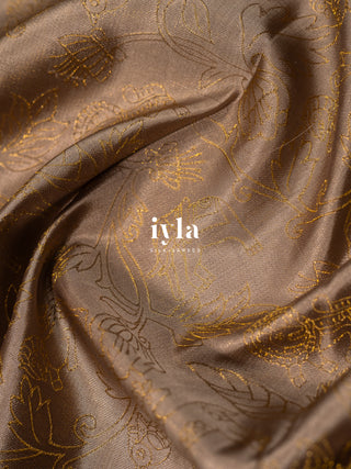 The Vintage Modernist Reversible Silk Saree in Champagne Sand